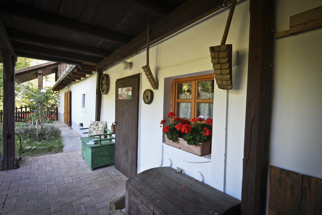 Bell House Villa Bukkzserc Exterior photo